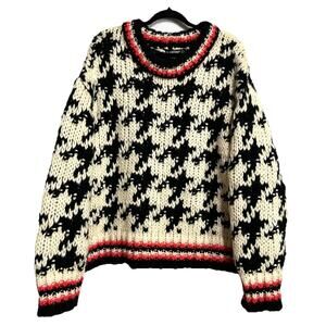 BLANKNYC Houndstooth Sweater Large Chunky Knit Crew Neck Black White Red Trim
